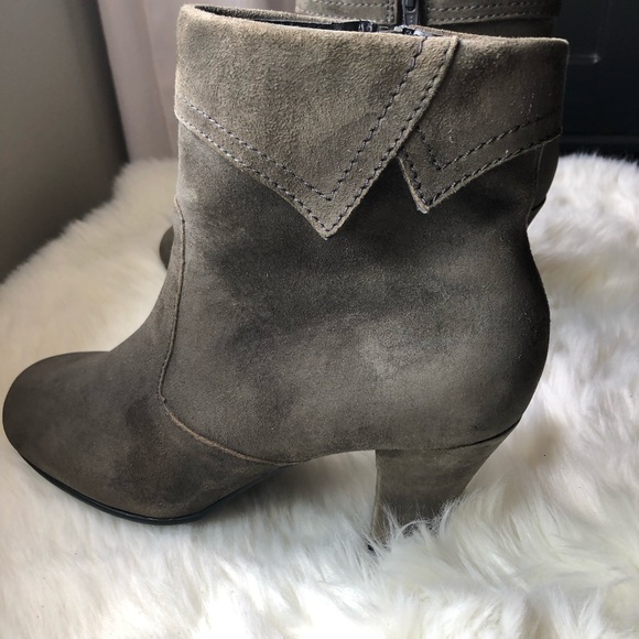 Grey suede ankle booties. Aerosoles brand. - Picture 9 of 9